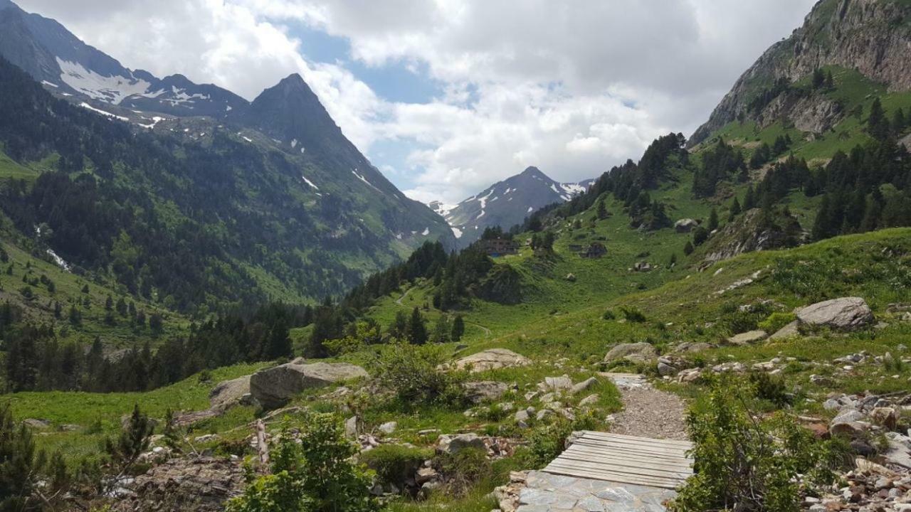 Magic Pirineos Leilighet Anciles Eksteriør bilde