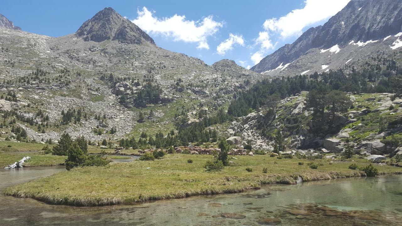 Magic Pirineos Leilighet Anciles Eksteriør bilde