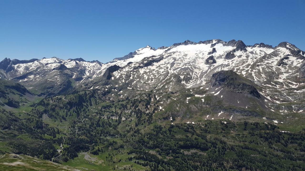 Magic Pirineos Leilighet Anciles Eksteriør bilde